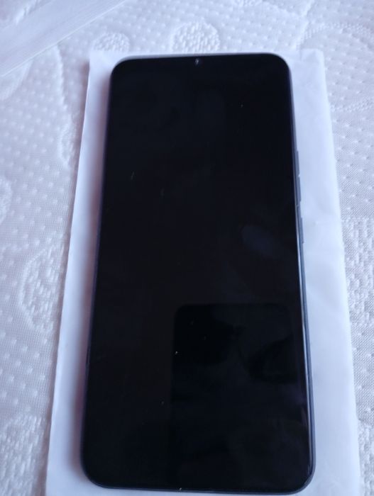 Продам телефон  Tecno SPARK 8c