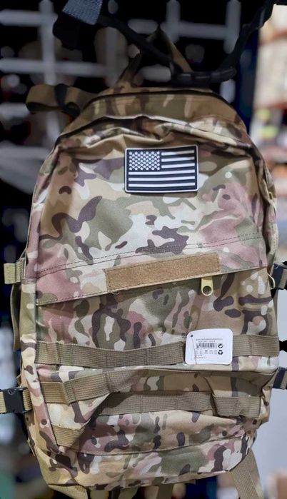 Mochila estilo militar (NOVA)