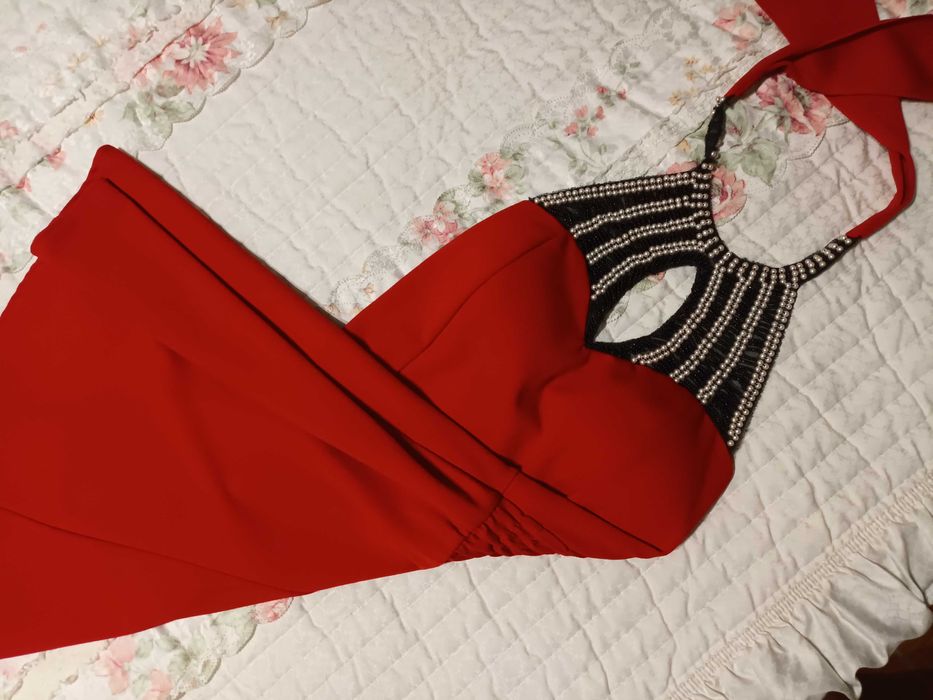 Vestido curto vermelho