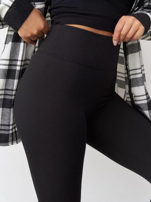 Базові легінси у рубчик 7172 лосіни норма і батал штани