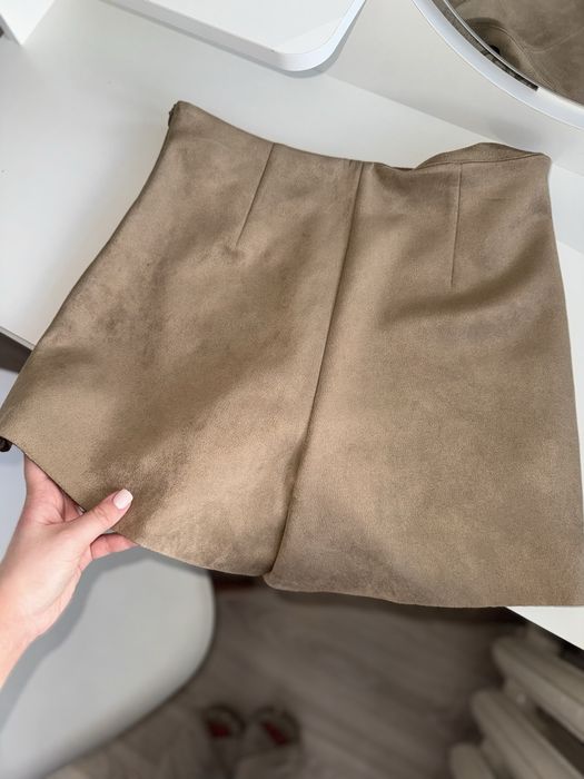 Замшева спідниця шорти Zara