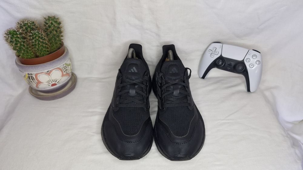 Бігові кросівки Adidas Pureboost 5.Розмір 39