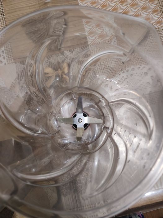 Потужній стаціонарний блендер Bosch