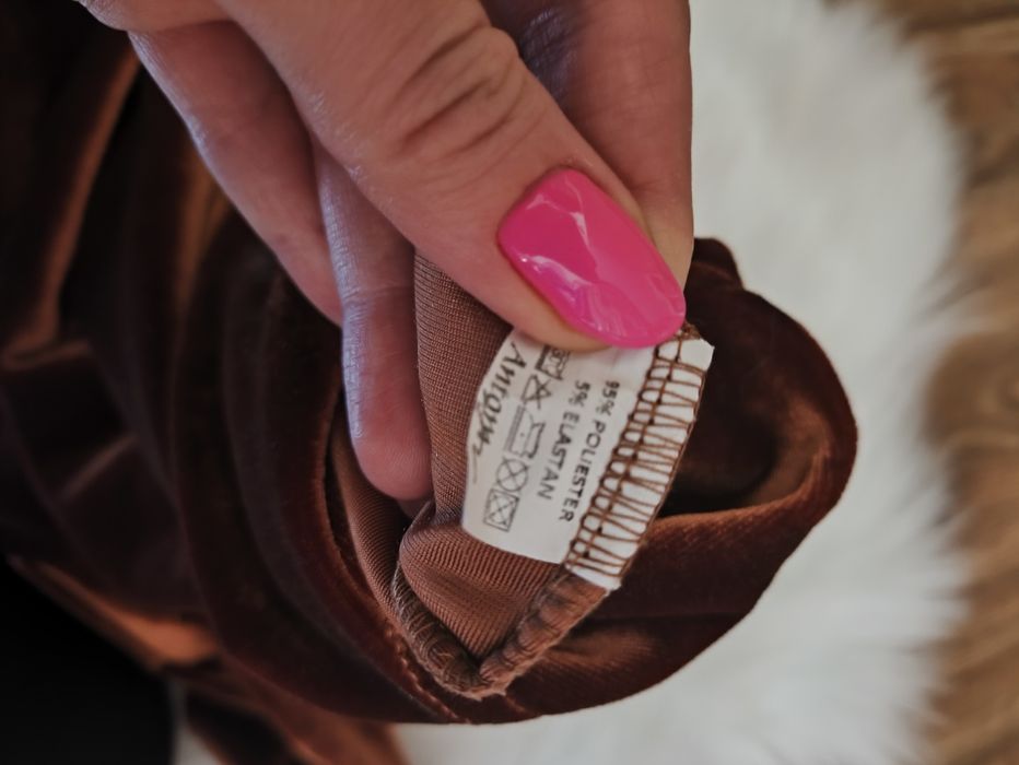 Damska welurowa bluza