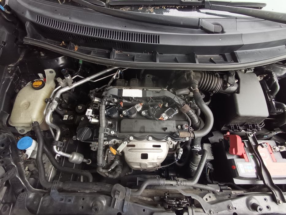 Toyota Auris 1.4 Gasolina – 2010 – 210.185 km — photo 3