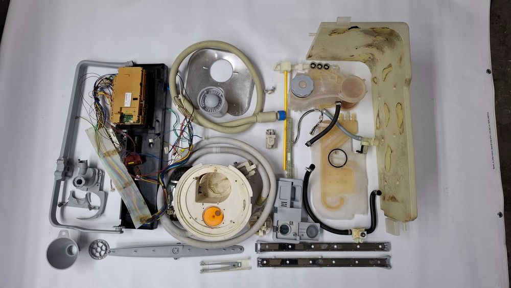 Whirlpool ADG 6240/1 FD na części