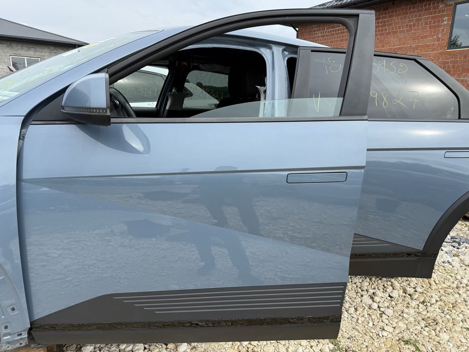 Двері ліві передні і задні до Hyundai ioniq 5, Хʼюндай іонік 5