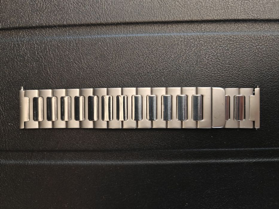 Магнітний металевий ремінець для годинника 22 мм.