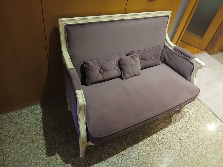 sofá vintage para sala de estar, quarto ou hall