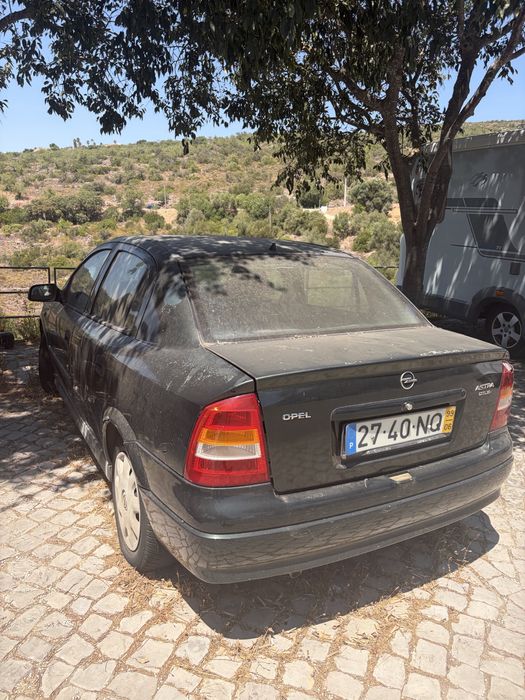 Opel Astra para arranjar ou para peças