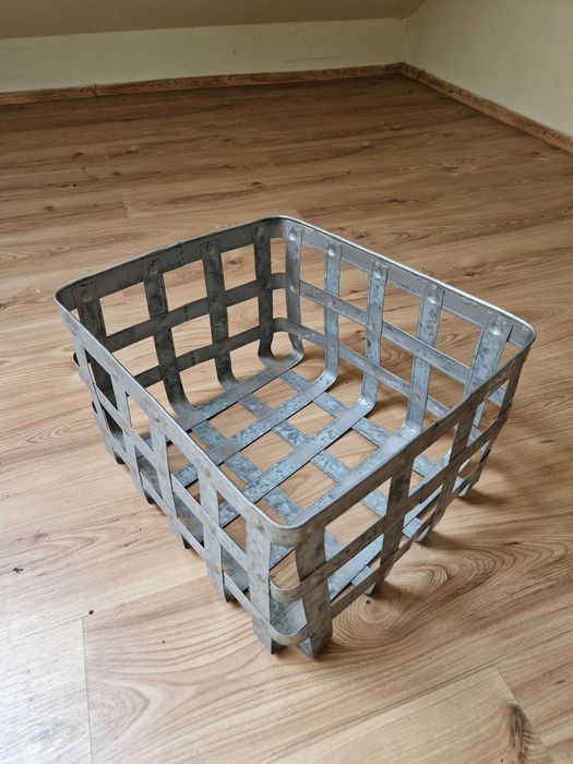 KOSZYK metalowy srebrny