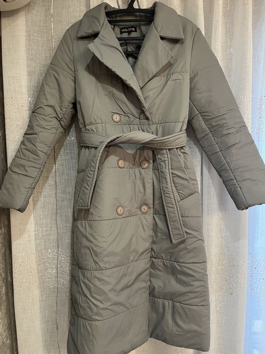 Верхній одяг. Пальто з паском