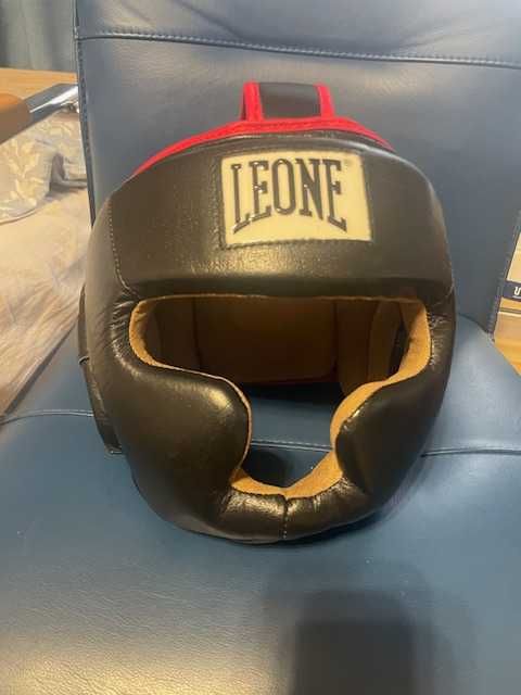 Боксерський шолом Leone Full Cover Black розмір S