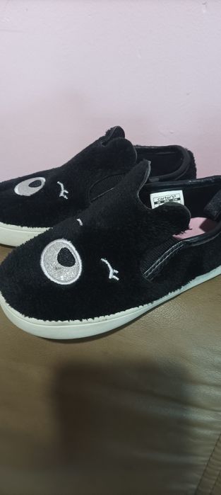 Капці тапки тапочки у садок Carter's