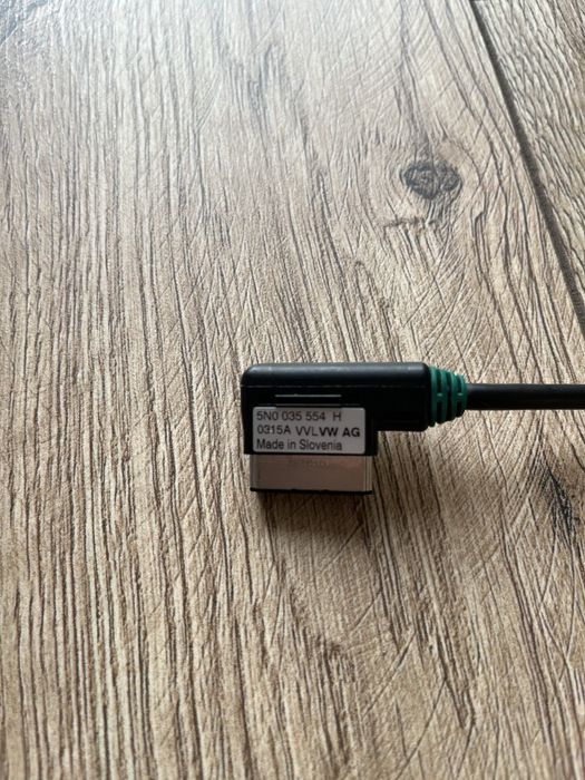Kabel Adapter VW Volkswagen MEDIA-IN iPhone iPad