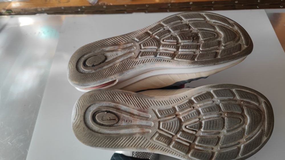 Кроссовки nike 39р оригинал