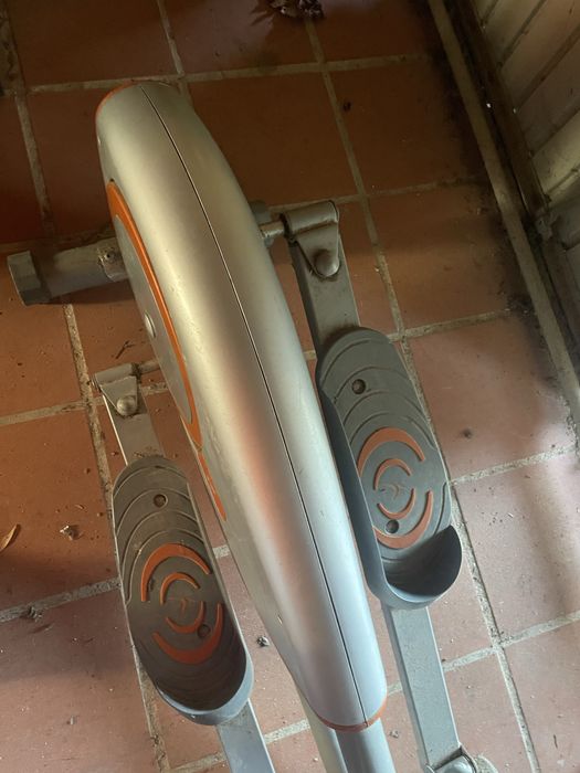 Elíptica para treino cardio – bom estado