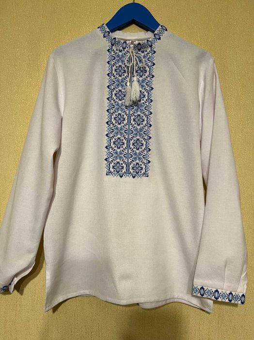 Вишиванка для хлопчиків з тканим поясом