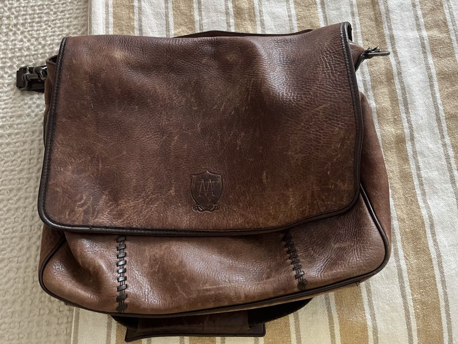 Pasta de Homem em Pele Massimo Dutti