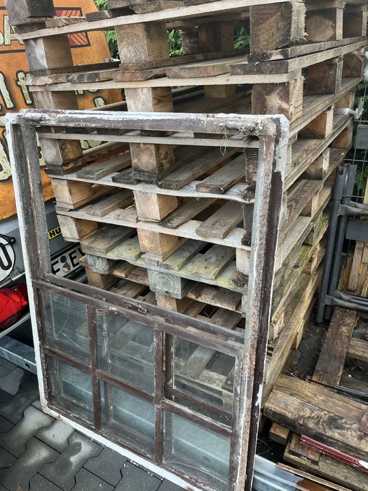 Okna metalowe, stalowe, stare, szpros,