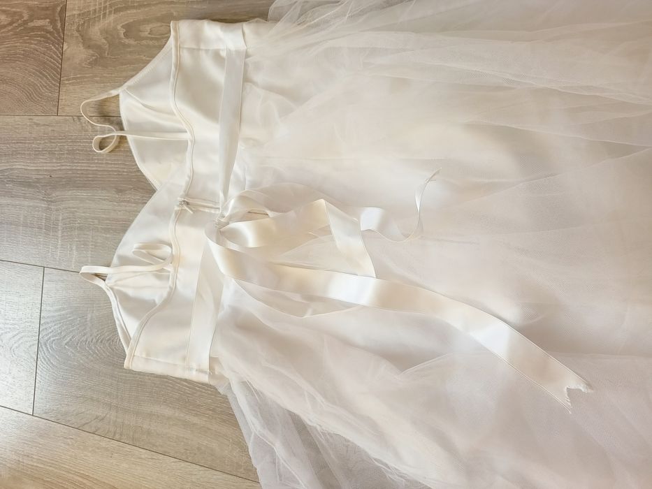 Elegancka sukienka damska biała tiulowa Lilly rozmiar L 40