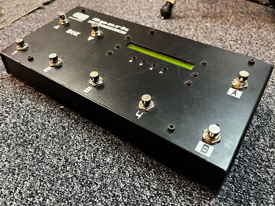 Sterownik MIDI EM Custom Spark