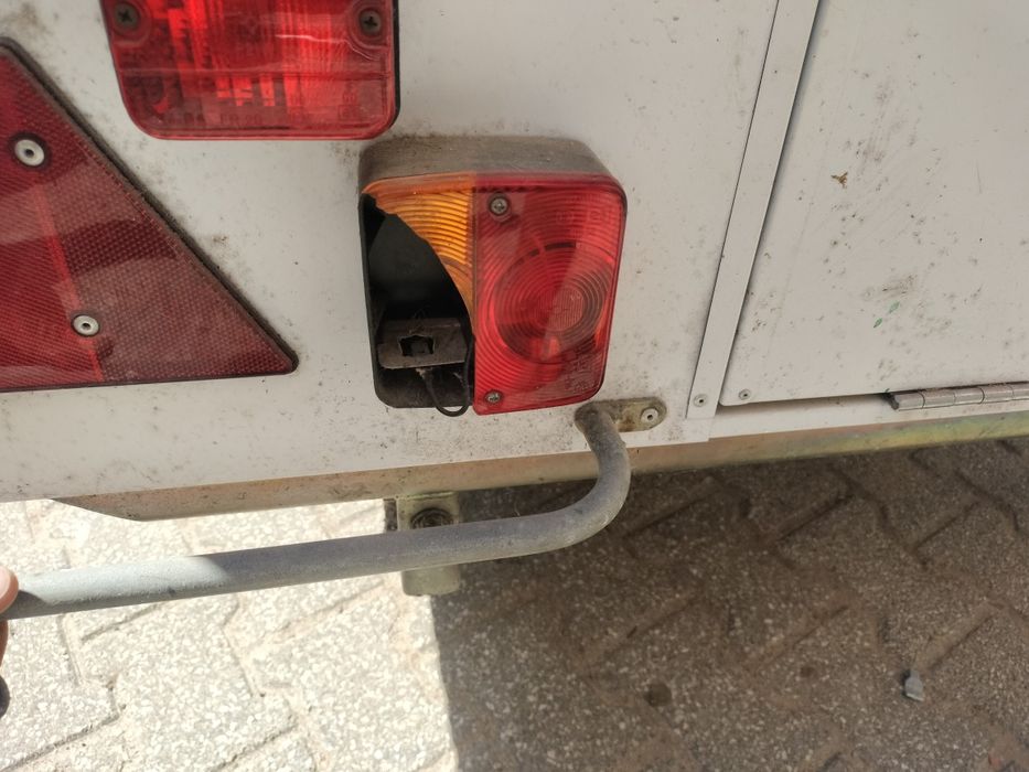 Auto tenda surmonte