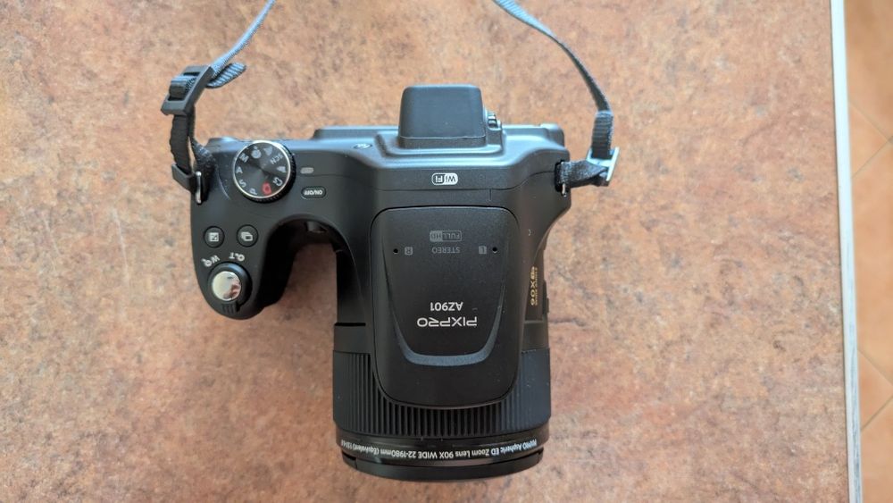 Kodak PixPro AZ901 (Zoom 90x)
