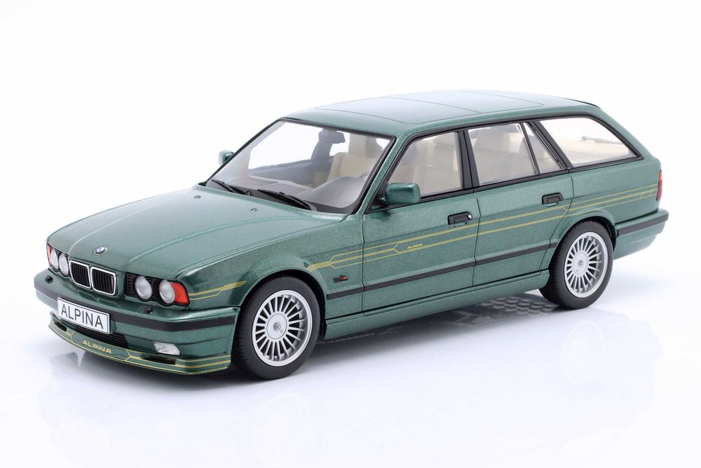 Модель MCG road cars BMW 5series Series E34 Touring black-metallic/green-metallic/silver 1:18 Машинка Металл БМВ Бєха