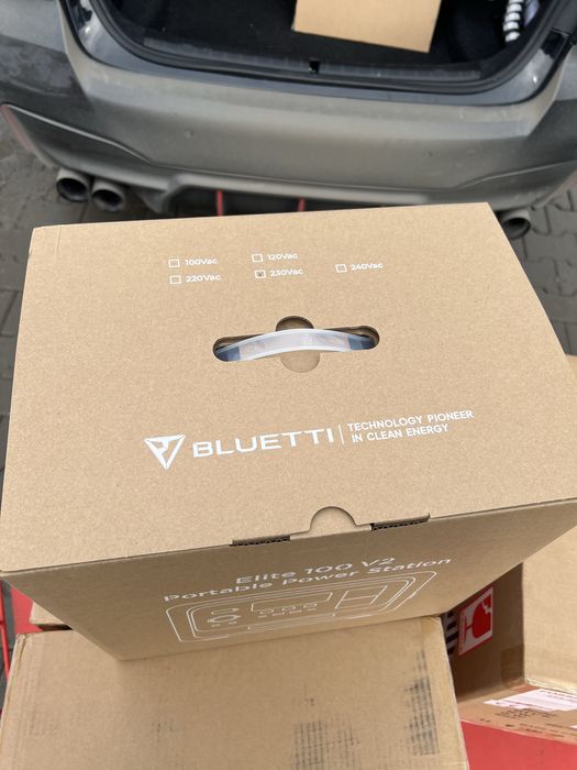 Зарядна станція 1,8 квт Bluetti Elite 100 V2/1800 ВтLiFePO4 Quick fast