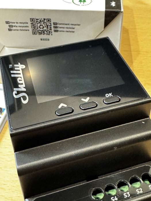 Shelly Pro 4PM smart włącznik 4 kanałowy