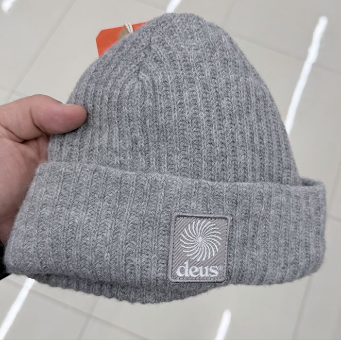 deus ex machina lambswool beanie