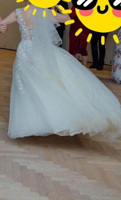 Piękna suknia ślubna