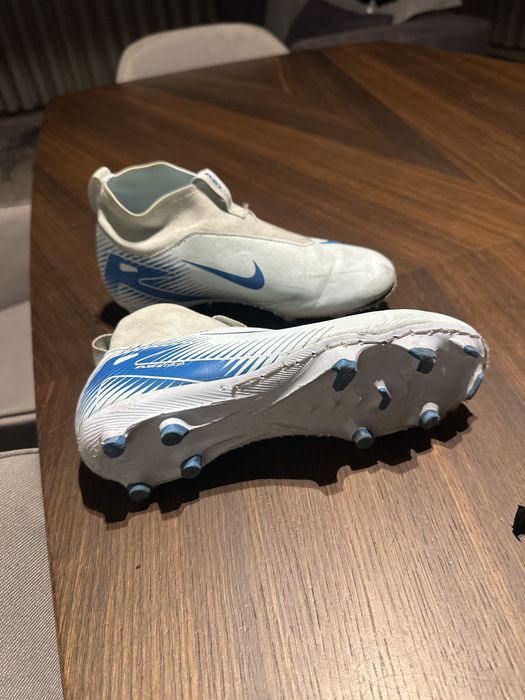 Chuteiras nike tamanho 37,5