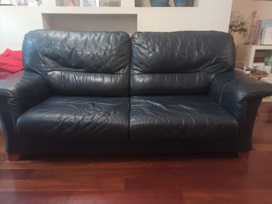 Sofá 3 lugares em pele natural