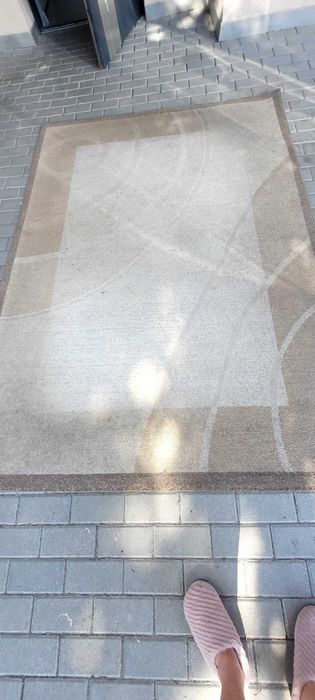 Dywan sprzedam beżowy  160szer.×227cm dlugosc