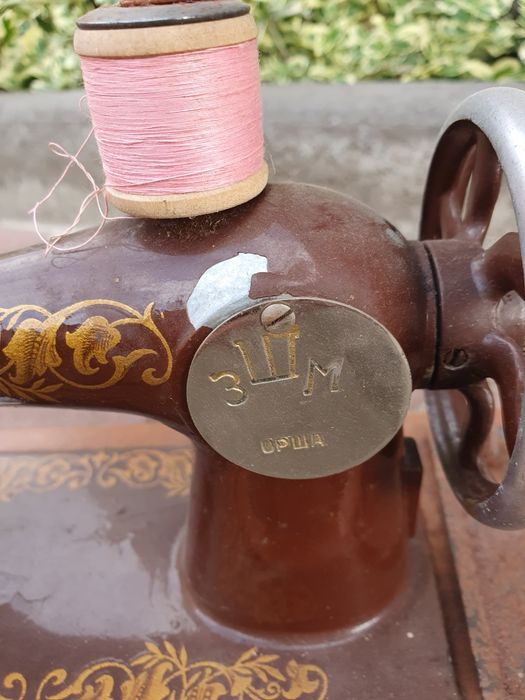 Детскую швейную машину