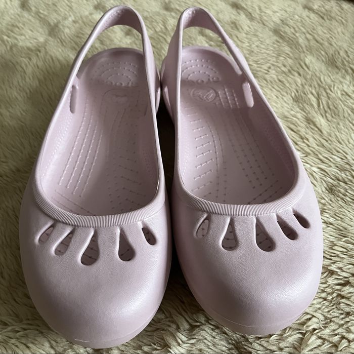 Baleriny Crocs W 11 wkladka ok.27,5 cm.
