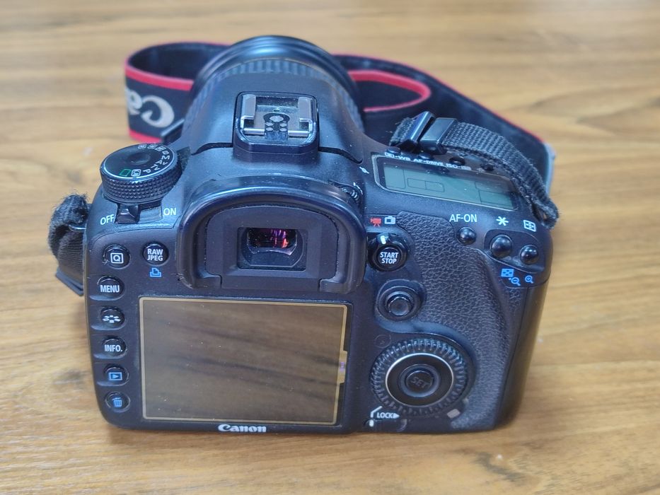 canon eos 7d - купити цифрові фотокамери - Ціна на OLX.ua