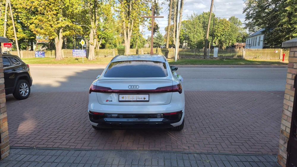 Auto do ślubu Audi Q8 Etron zdalne sterowanie
