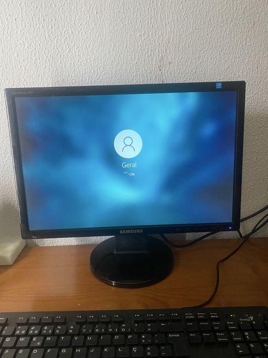 Computador + Monitor + Teclado