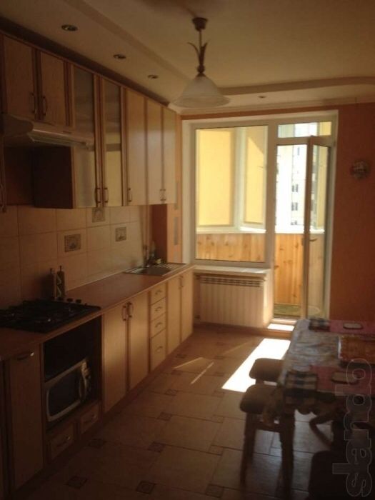 Подобово  затишна квартира. Поряд «Вікторія».