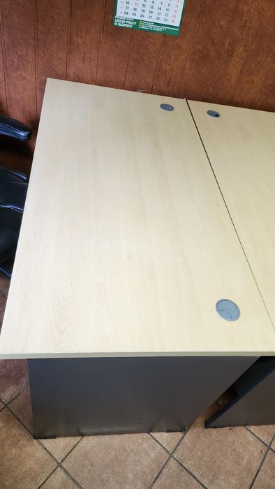 Biurko do biura domu