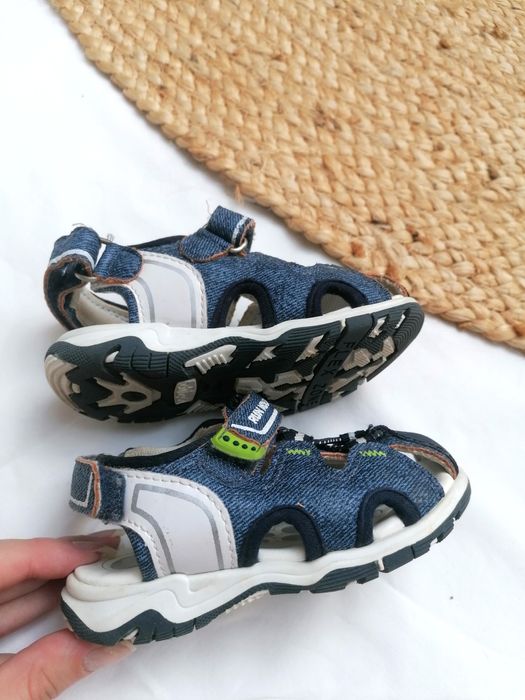 Sandálias Azuis Escuras de Bebé