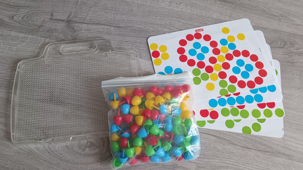Zabawki edukacyjne dla dzieci 1-5 lat.— mozaika + klocki Mega bloks