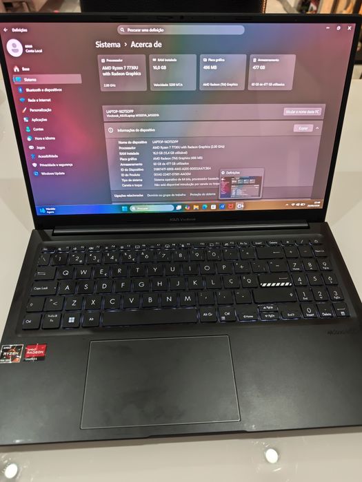 ASUS Vivobook 15 OLED | Ryzen 7 (8 Cores) | 16GB RAM | 512GB SSD |