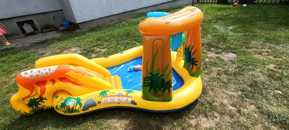 Basen ogrodowy, dziecięcy.