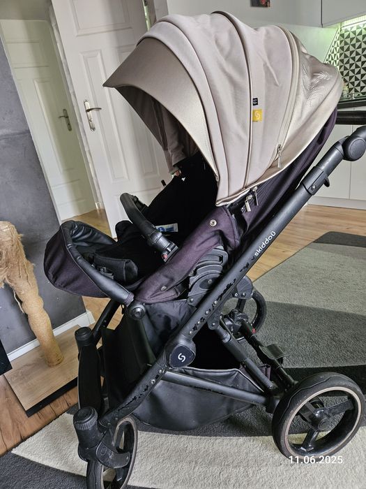 Wózek 2 w 1 beżowy