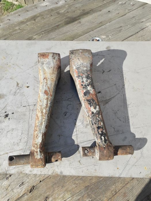 Ramię podnośnika Ursus ,C385 ,Zetor ,8011, lewe lub prawe