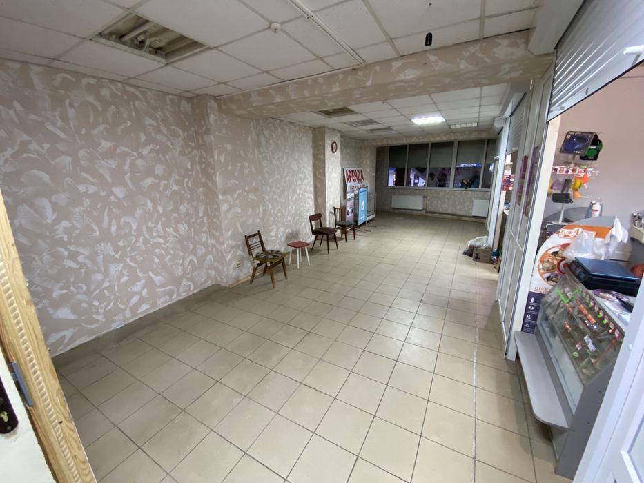 Блюхера 52 (бутики) от 10 квадратов